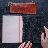 ARTEBENE - MAJOIE Cuaderno A5 Piel Vegana Croc | Hojas con puntos | Gray