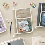 Iconic -  Cottony Book Pouch (11 pulgadas) | Beige