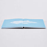 Nuuna - Cuaderno Inspiration Book M | Sky blue pages with white clouds