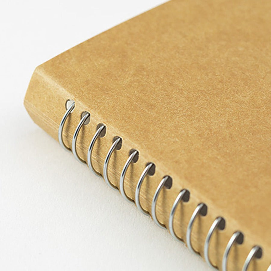Traveler's Company - Spiral Ring Notebook | A5 Slim | Hojas lisas MD