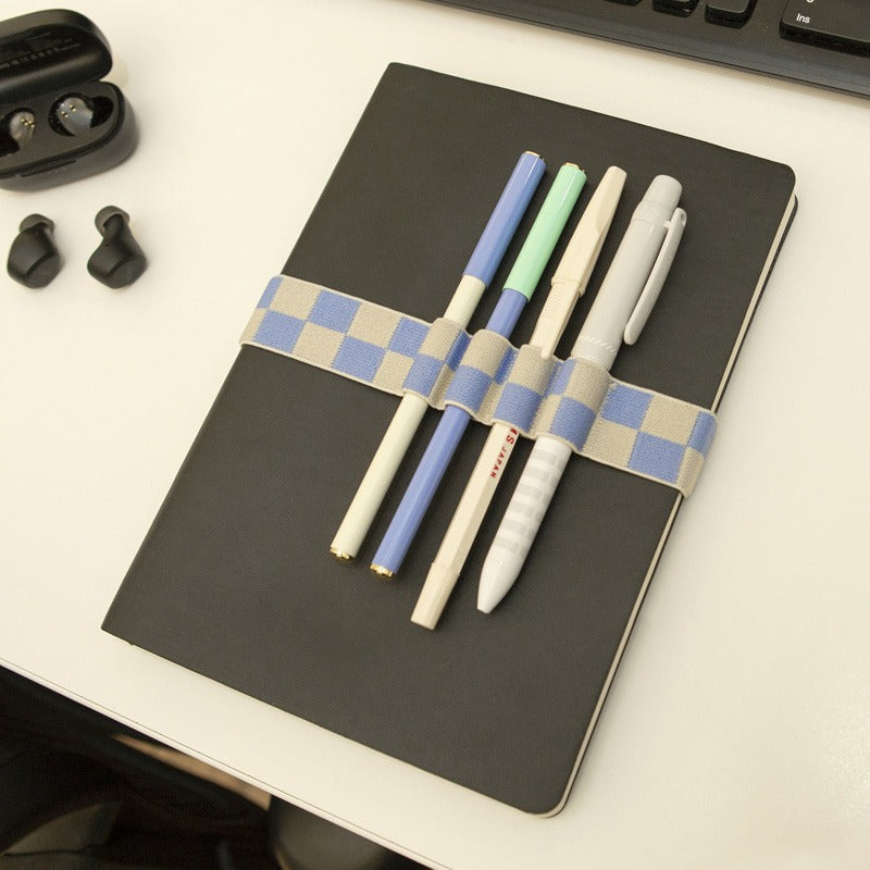 Kikkerland Inkerie – Banda portalápices para cuaderno | Azul