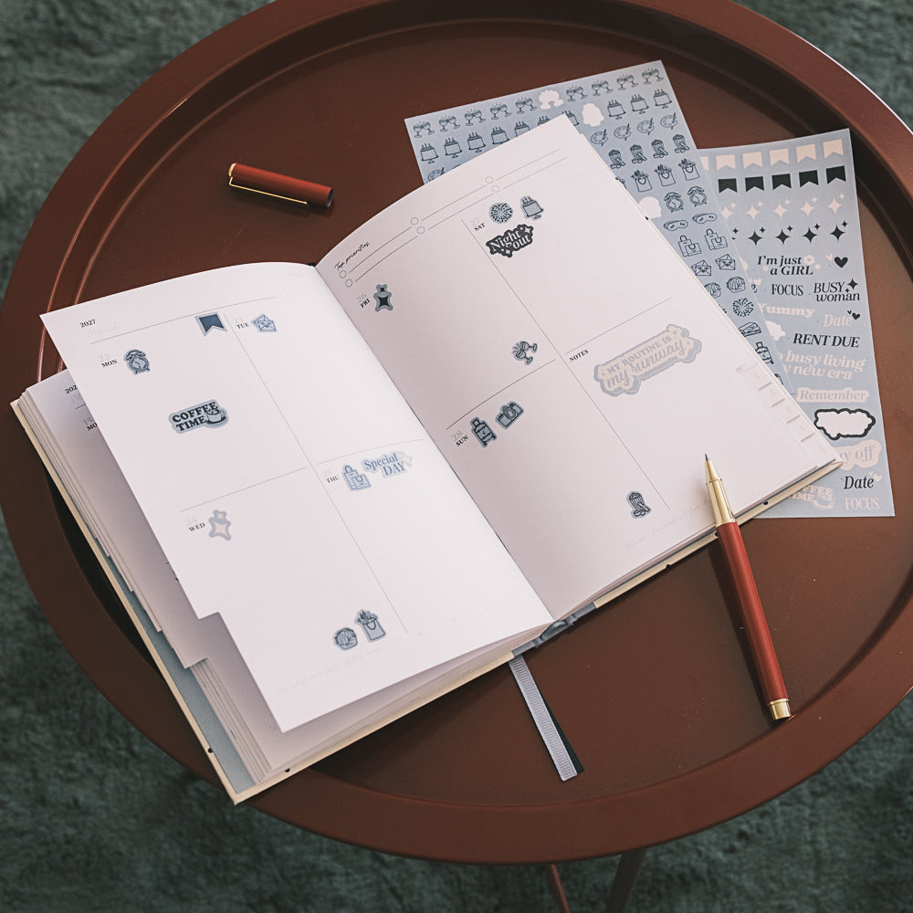 Kokonote - 2026/2027 Academic Planner Weekly View Gaia | Cloud Dots