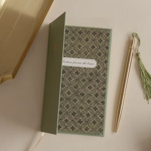 Roomytown - Cuaderno Slim con Líneas | Fortune Favours the Brave