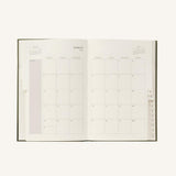 Kokonote - 2025 Annual Planner | 12-Month Weekly | A5 | Classy Pesto