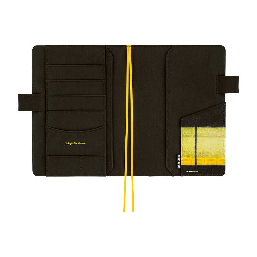 Hobonichi - Funda A5 Cousin | Akiko Miyakoshi: An Airport at Night · detalle 4