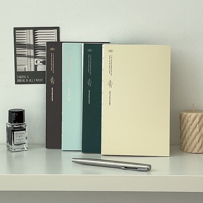Iconic Solitude Diary 2027 — original detalle e interior 3