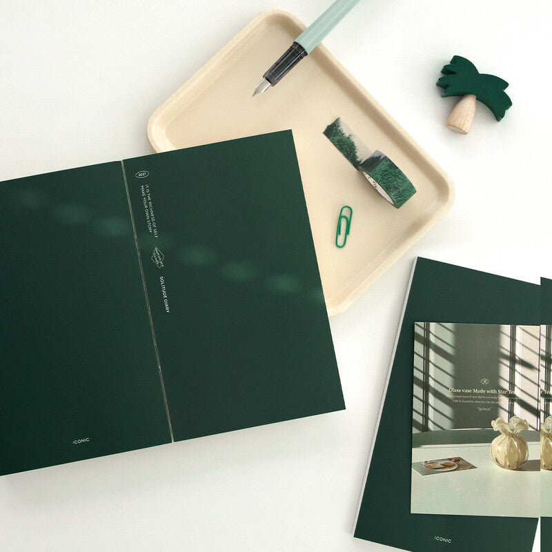 Solitude Diary 2027 · Forest green (BE SEVEN)