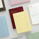 Iconic Brilliant Weekly Planner 2027 — fotografía oficial de la colección