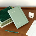 Iconic Brilliant Weekly Planner 2027 — fotografía oficial de la colección