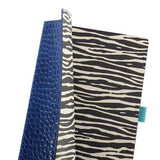 ARTEBENE - MAJOIE Cuaderno con Goma de Cierre A5 Piel Vegana Croc | Hojas con puntos | Blue