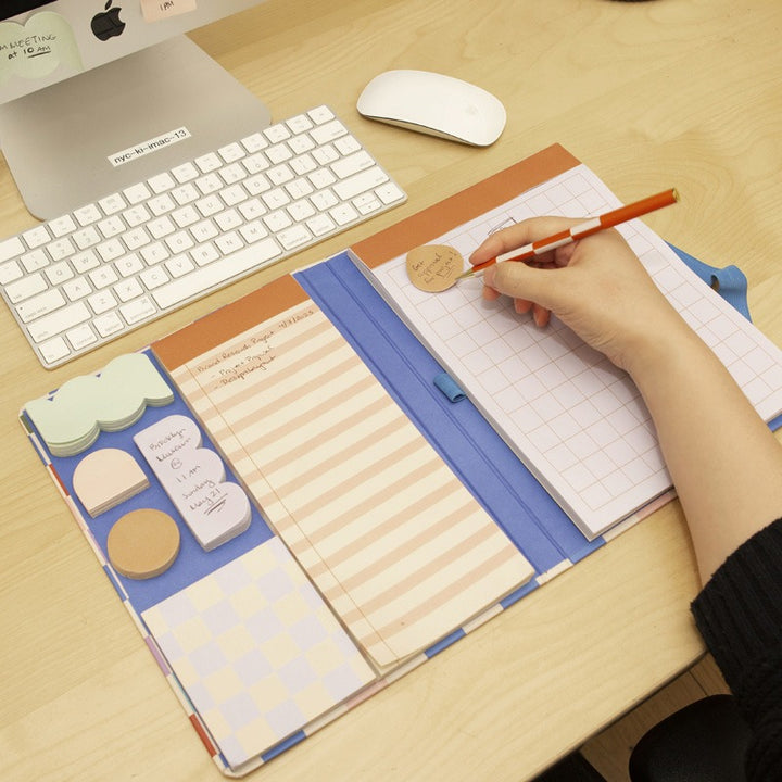 Kikkerland - Folder with Notepad, Pen & Sticky Notes
