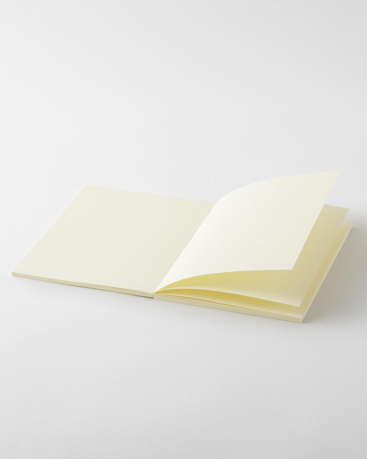 MD Product - MD Notebook Thick A5 | Hojas lisas