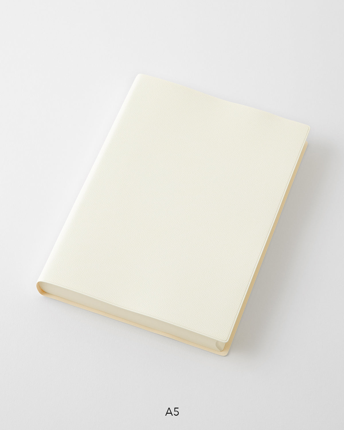 MD Product - Agenda MD Notebook Diary 1 Day 1 Page 2027 | A5 · detalle de papel y encuadernación
