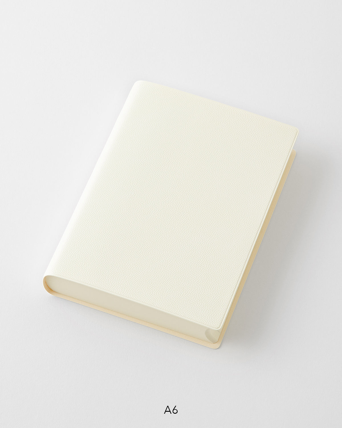 MD Product - Agenda MD Notebook Diary 1 Day 1 Page 2027 | A6 · detalle de papel y encuadernación