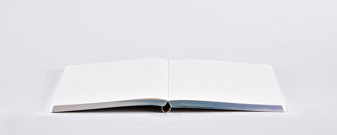 Nuuna - Cuaderno con elástico Voyager M | Malla de puntos
