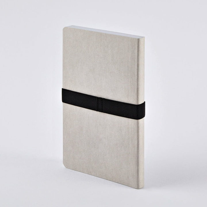Nuuna - Notebook with elastic Voyager M | Dotted