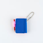 Hobonichi - Accesorio | Hobonichi Techo Mini Keychain (Blue x Pink) · detalle 15