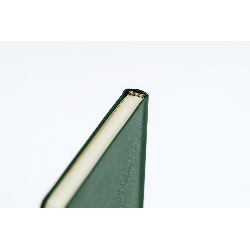 Hobonichi - Agenda Weeks 2027 en inglés | Leather: Forest Green · detalle 8