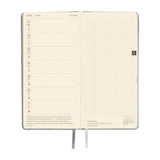 Hobonichi - Agenda Weeks 2027 en inglés | Leather: Noble Silver · detalle 5