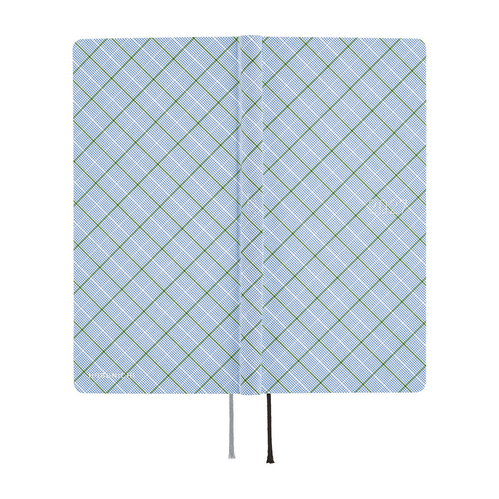 Hobonichi - Agenda Weeks 2027 en inglés | Shirt Fabric: Graph Plaid · detalle 3