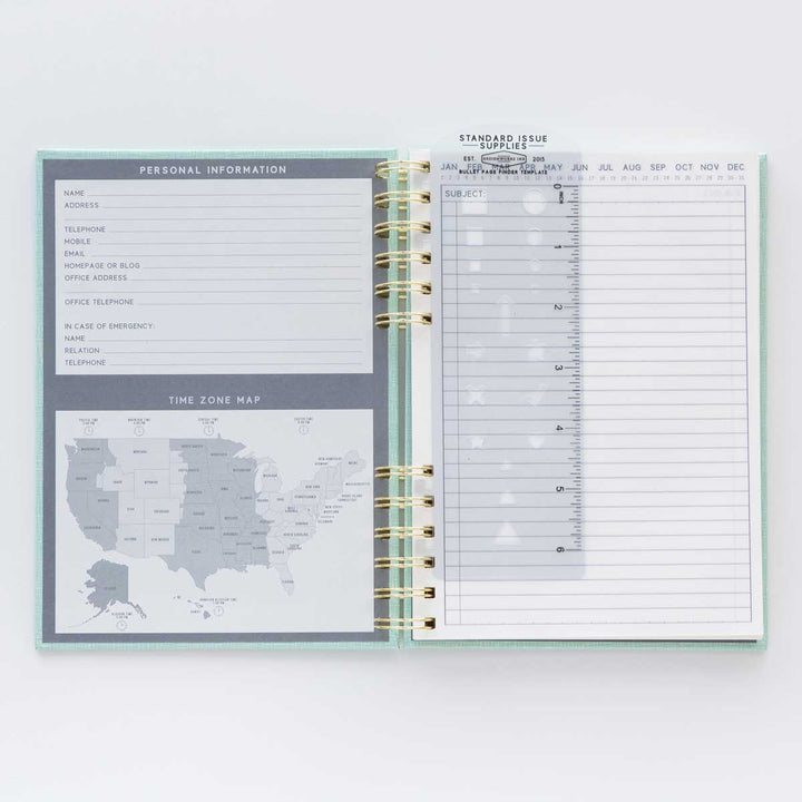 Designworks Ink - Planificador Standard Issue Notebook No.12 | green