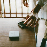 Hibi - Cerillas de Incienso Caja Grande | Deep Oak Moss