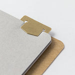 Regla Brass Template Bookmark - Numbers, Reglas, Midori - Traveler's Company - Likely.es