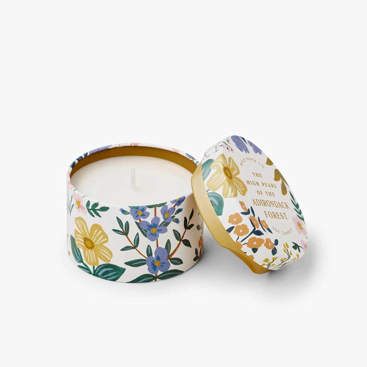 Rifle Paper Co. Tin Candle Vela de Soja | High Peaks of the Adirondacks Forest