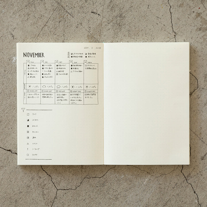 Midori MD Paper - MD Notebook Journal - Notebook | A5 | Sheets with dot mesh 