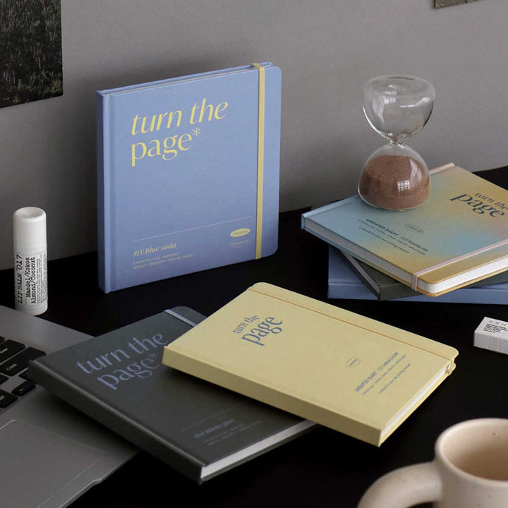 Iconic - Turn The Page Diary Perpetual 6 Months | Planificador Semanal Sin Fechas | Blue Soda